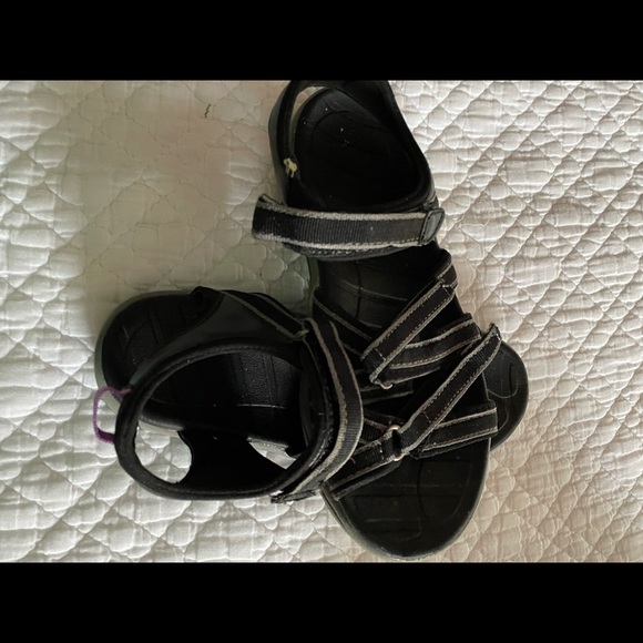 Hiking sandals ANY 3 PAIR SHOES ($10 or less) 3 for $15 in bundle. - Picture 2 of 3